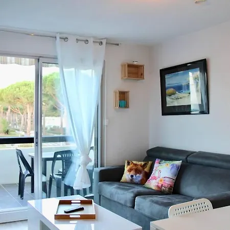L'oberoi, P2 Cabine Etoile Climatise, Piscine, Parking , Wi-fi, *